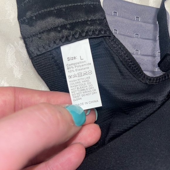 SHEIN wireless bras - Picture 2 of 4